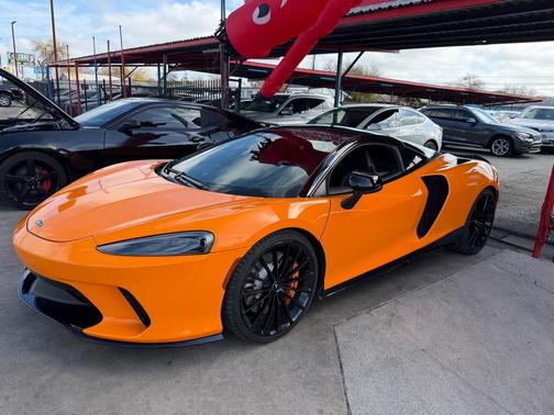 2020 McLaren GT Base