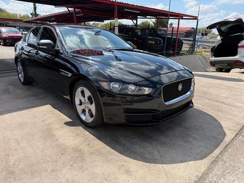 2018 Jaguar XE 25t