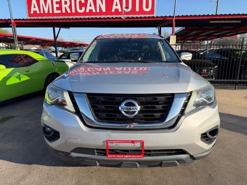 2017 Nissan Pathfinder SL
