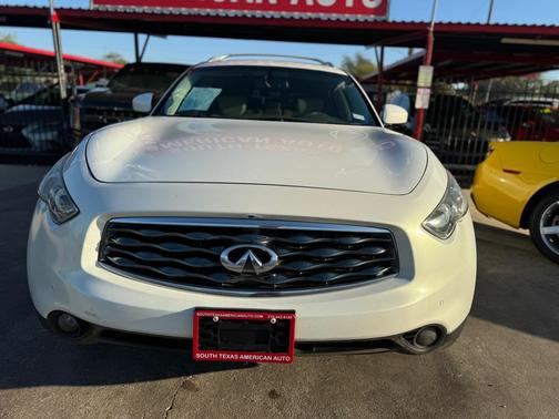 2010 INFINITI FX35 Base