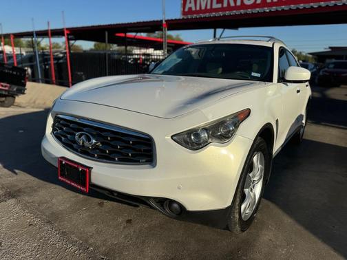 2010 INFINITI FX35 Base