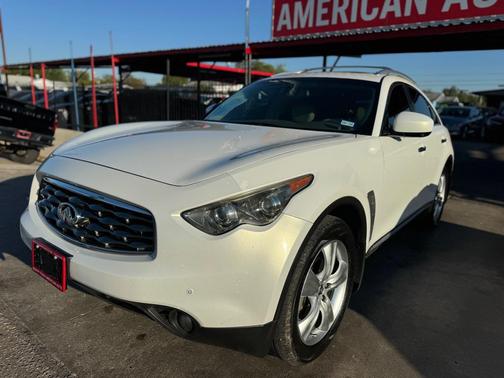 2010 INFINITI FX35 Base