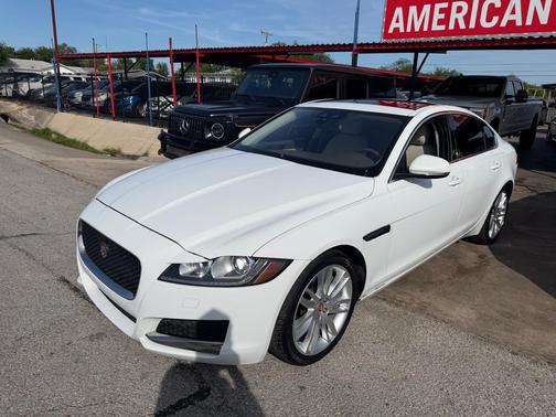 WHITE 2016 Jaguar XF 35t Prestige