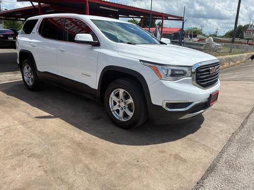 WHITE 2017 GMC Acadia SLE-1