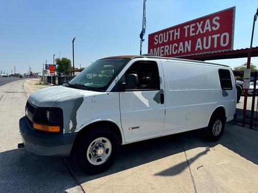 2004 Chevrolet Express 3500 Base