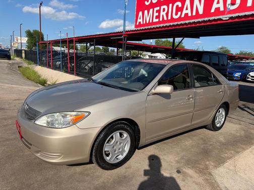 TAN 2004 Toyota Camry LE