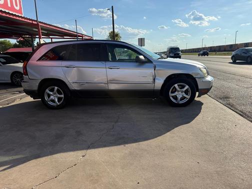 2005 Chrysler Pacifica Touring