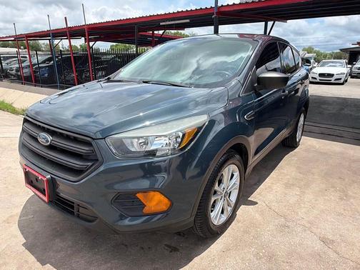 GREEN 2019 Ford Escape S