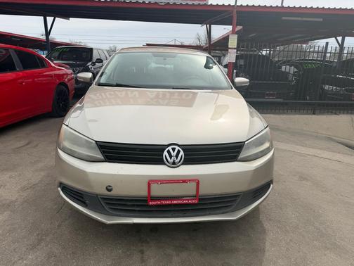 2014 Volkswagen Jetta Auto SE
