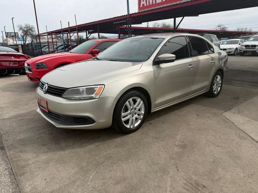 2014 Volkswagen Jetta Auto SE