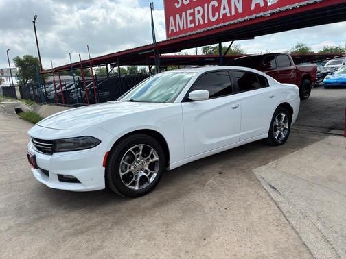 WHITE 2016 Dodge Charger SE
