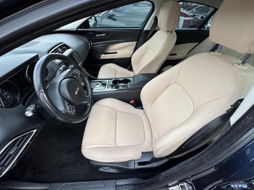 2017 Jaguar XE PREMIUM