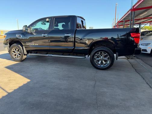 2017 Nissan Titan XD SV