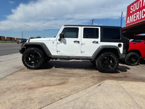 WHITE 2015 Jeep Wrangler Unlimited Sport