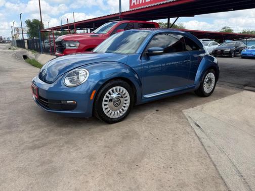 BLUE 2016 Volkswagen Beetle 1.8T SE