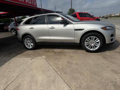 2017 Jaguar F-PACE 35t Prestige