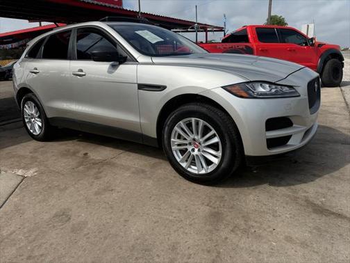 2017 Jaguar F-PACE 35t Prestige