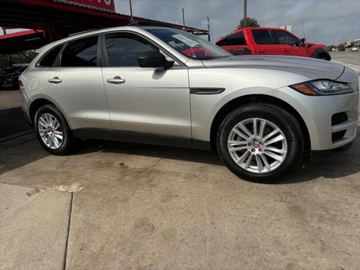 2017 Jaguar F-PACE 35t Prestige