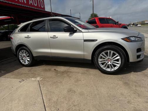 2017 Jaguar F-PACE 35t Prestige