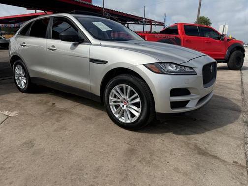 2017 Jaguar F-PACE 35t Prestige