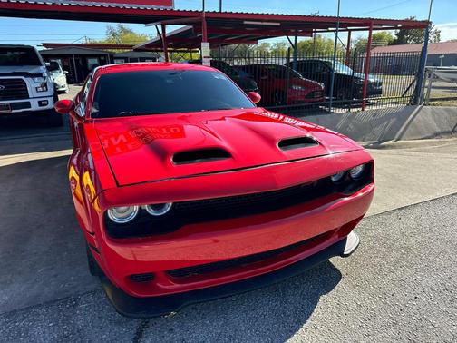2015 Dodge Challenger SRT Hellcat