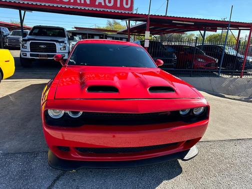2015 Dodge Challenger SRT Hellcat