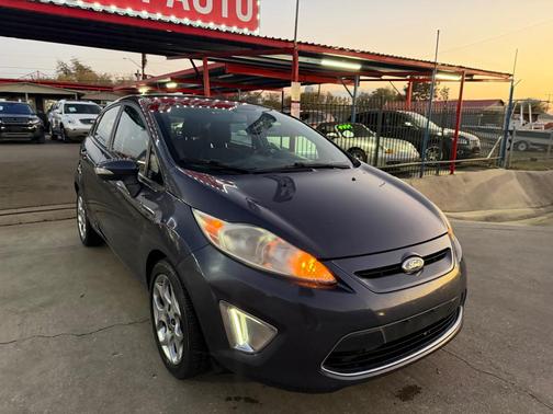 2012 Ford Fiesta SES