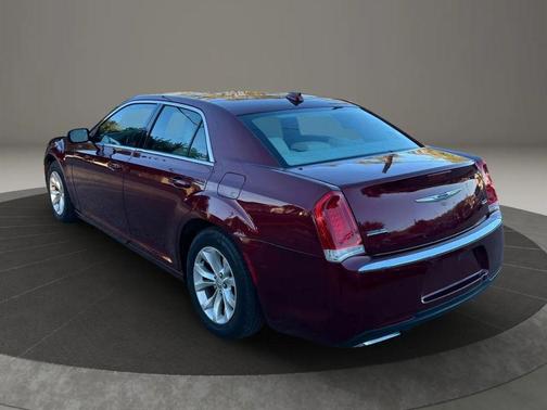 2015 Chrysler 300 Limited