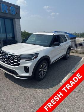 2025 Ford Explorer Platinum
