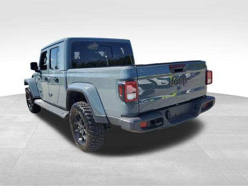 Anvil Clearcoat 2025 Jeep Gladiator High Tide
