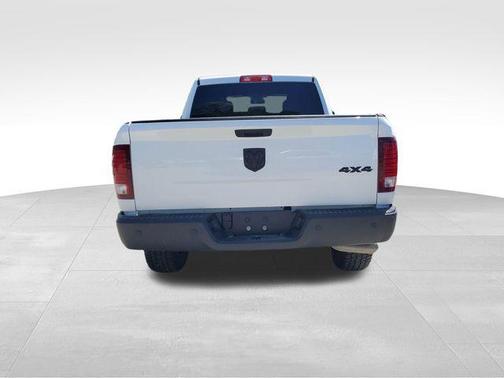 Bright White Clearcoat 2022 RAM 1500 Classic Warlock Quad Cab 4x4 6'4' Box