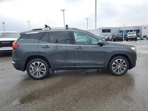 Graphite Gray Metallic 2019 GMC Terrain SLT