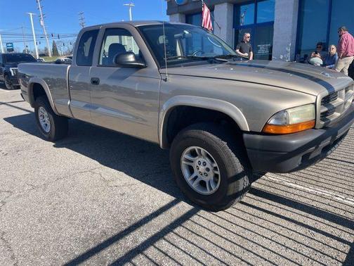 2003 Dodge Dakota Base