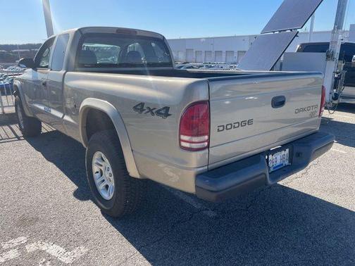 2003 Dodge Dakota Base
