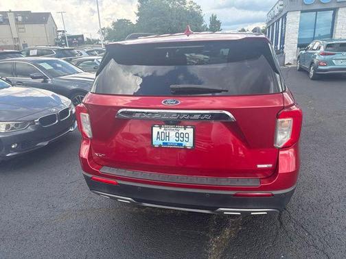 Rapid Red Metallic Tinted Clearcoat 2020 Ford Explorer XLT