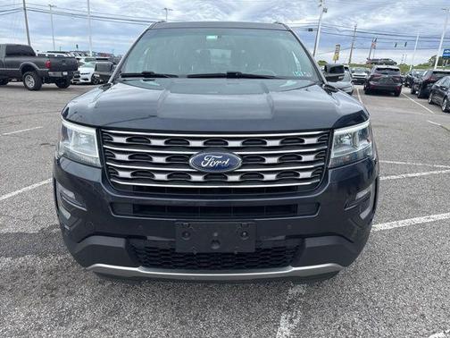 Quartz Metallic 2017 Ford Explorer XLT