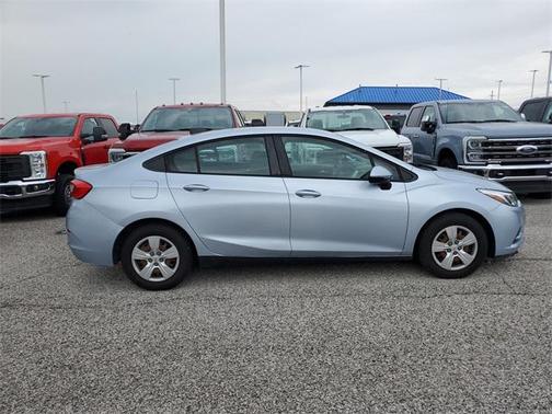 2018 Chevrolet Cruze LS