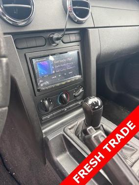2005 Ford Mustang Deluxe