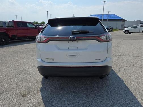 2016 Ford Edge SE