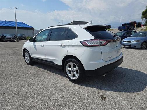 2016 Ford Edge SE