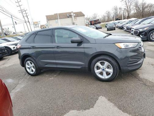 2021 Ford Edge SE