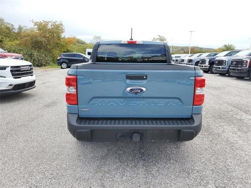 2022 Ford Maverick XL