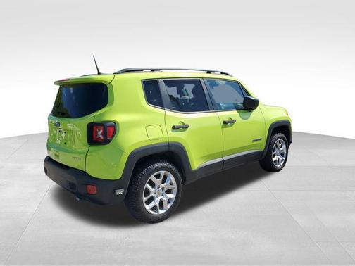 Hypergreen Clearcoat 2018 Jeep Renegade Sport