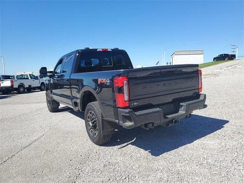2025 Ford F-250 Platinum