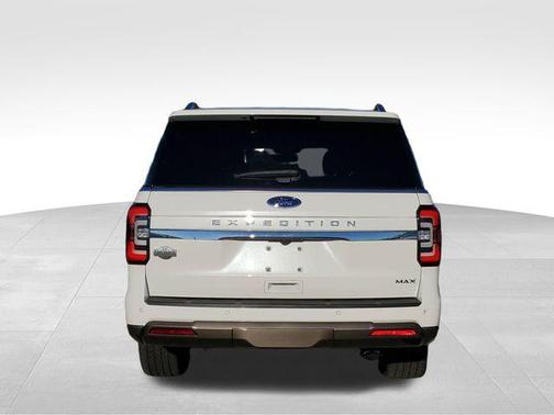Star White Metallic Tri-Coat 2023 Ford Expedition Max King Ranch