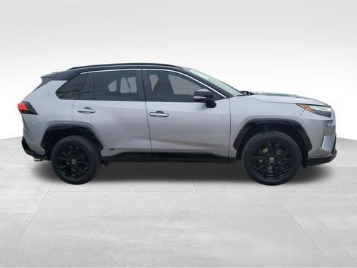 Silver Sky Metallic/Midnight Black Metallic 2022 Toyota RAV4 Hybrid SE