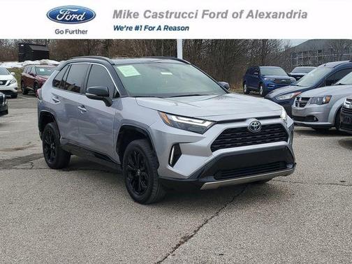 2022 Toyota RAV4 Hybrid SE