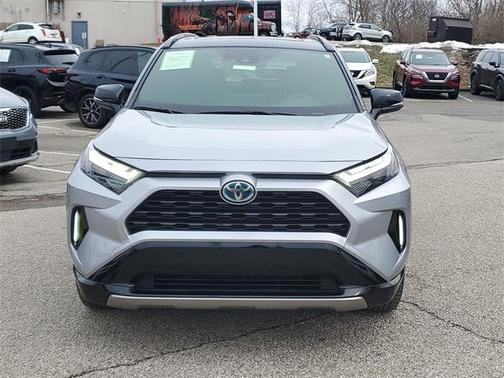 2022 Toyota RAV4 Hybrid SE