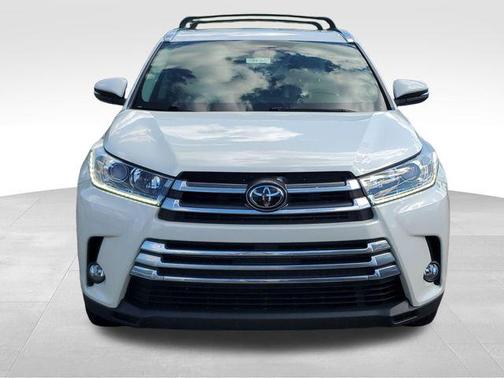 Blizzard Pearl 2017 Toyota Highlander Limited