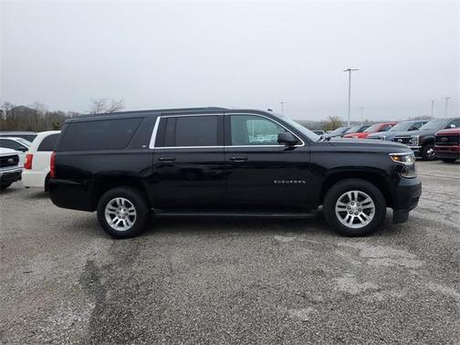 2017 Chevrolet Suburban LT